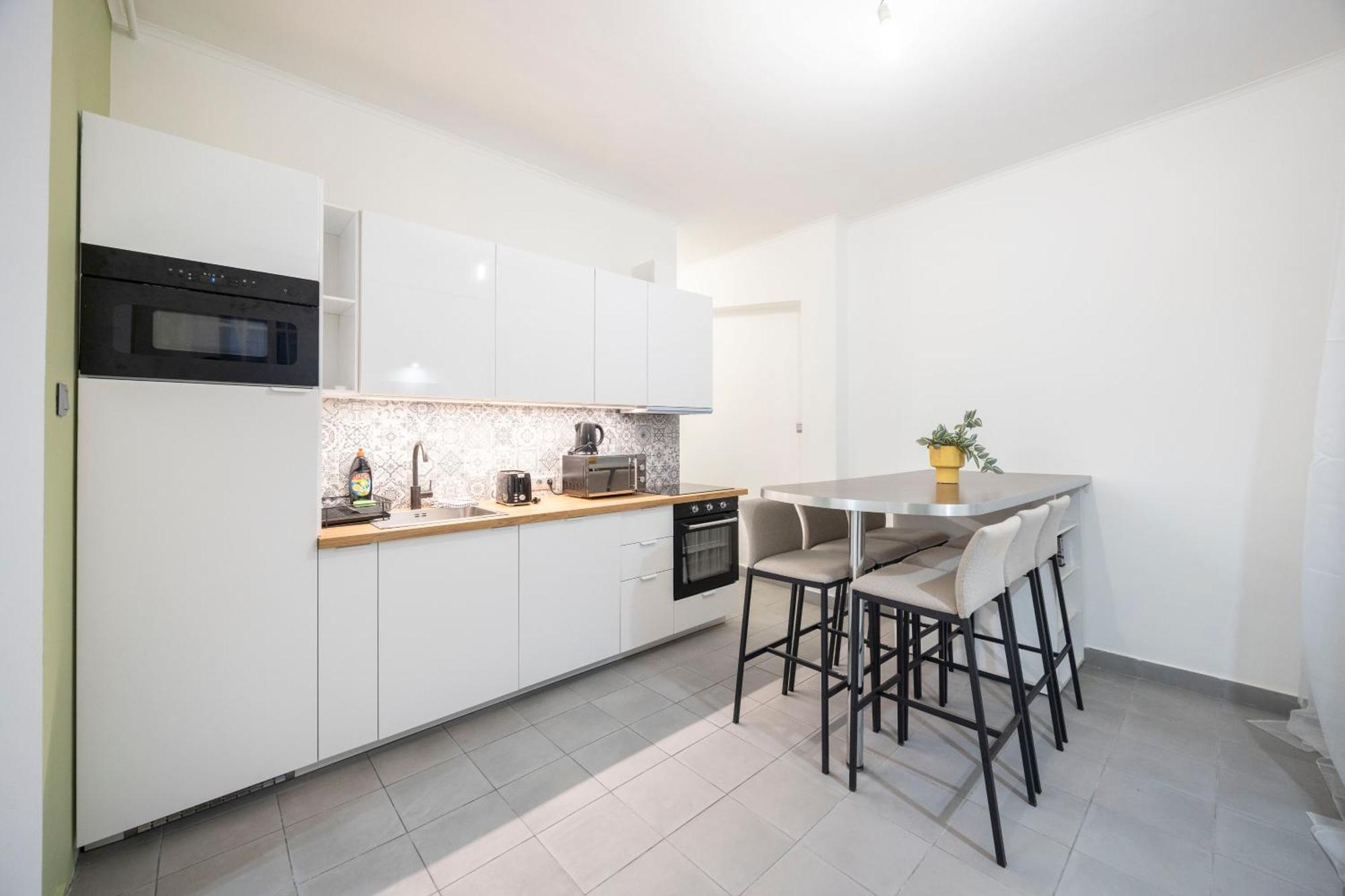 Deluxe & Cozy King St In The Heart Of